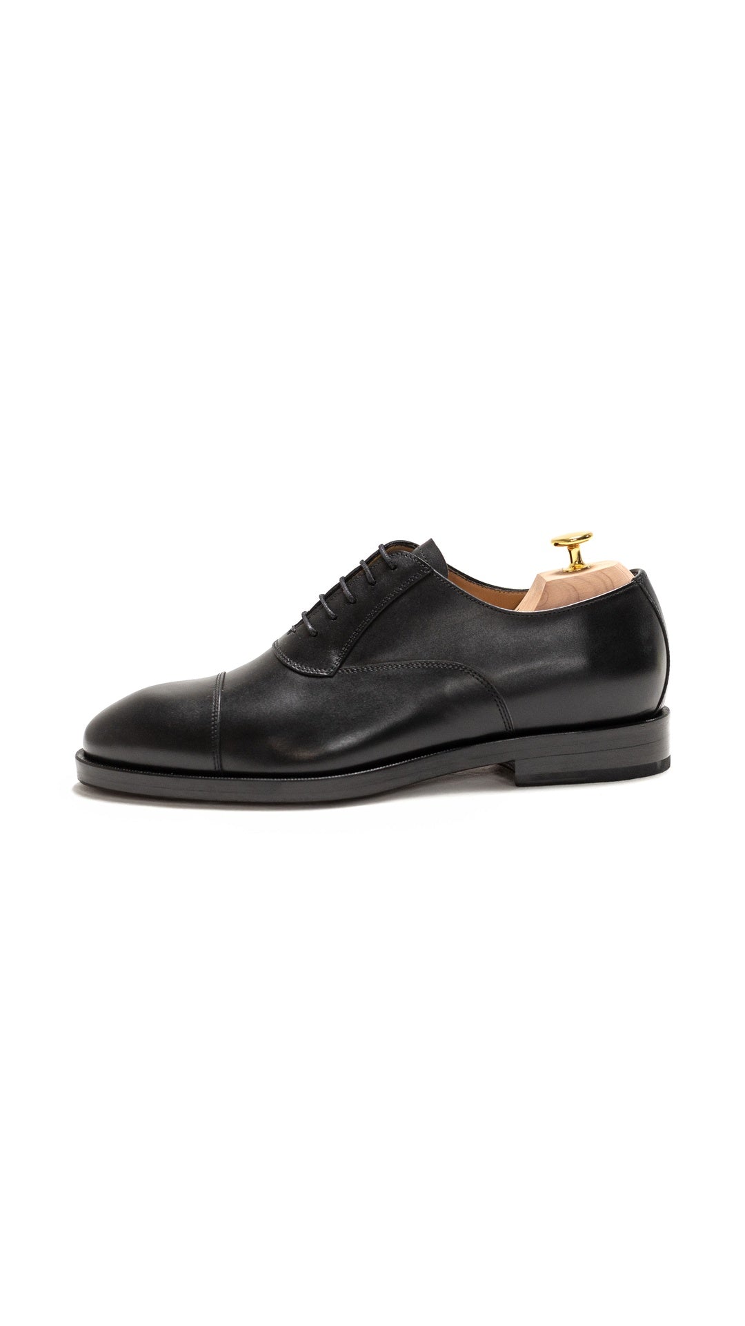 CHRISTIAN BLACK LEATHER OXFORD