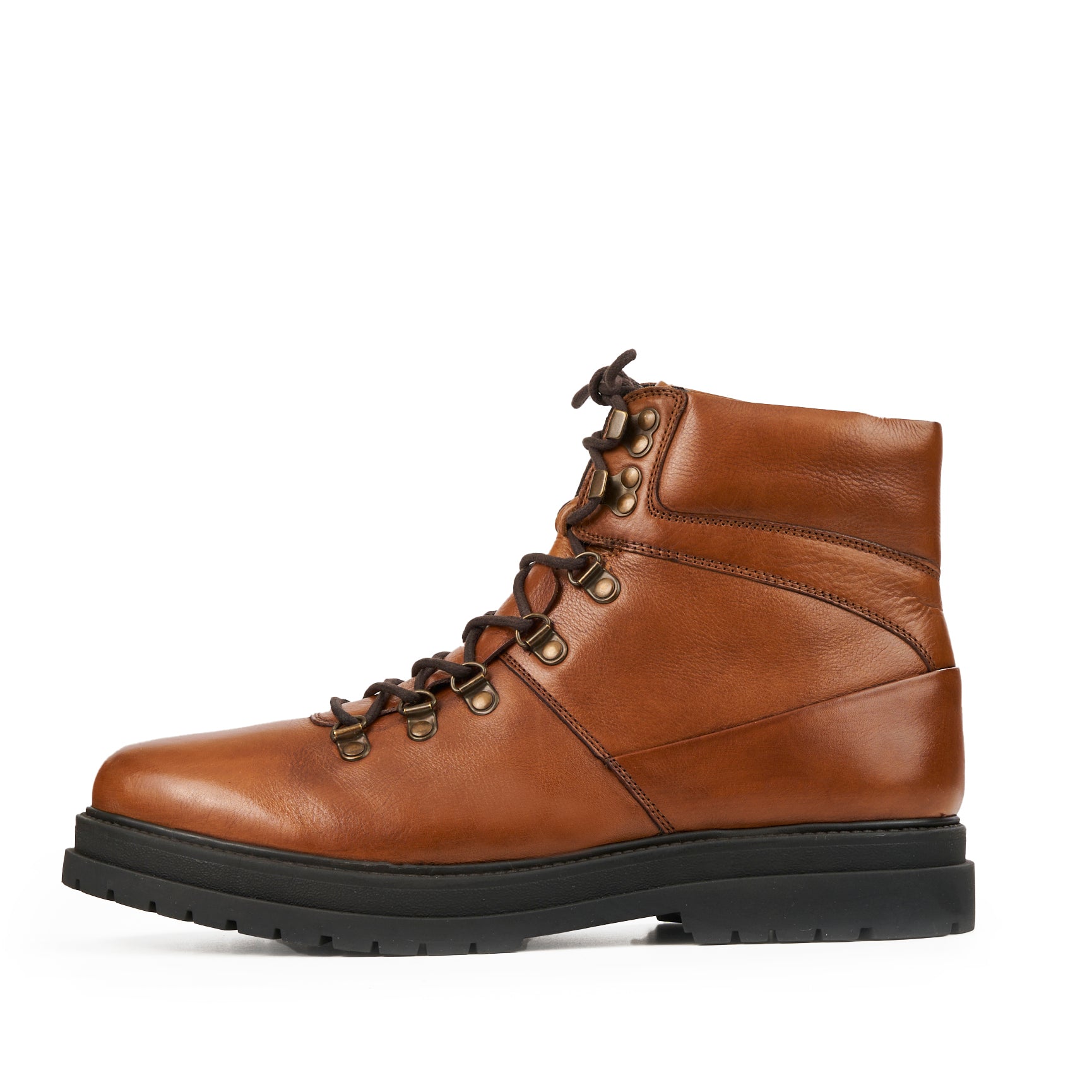 MASTER TAN LEATHER HIKER-STYLE BOOT